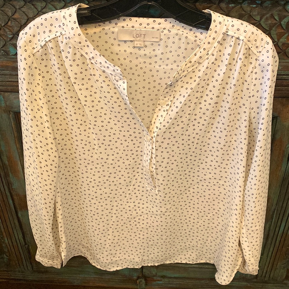 LOFT long sleeve cream and navy blouse. Size Petite S